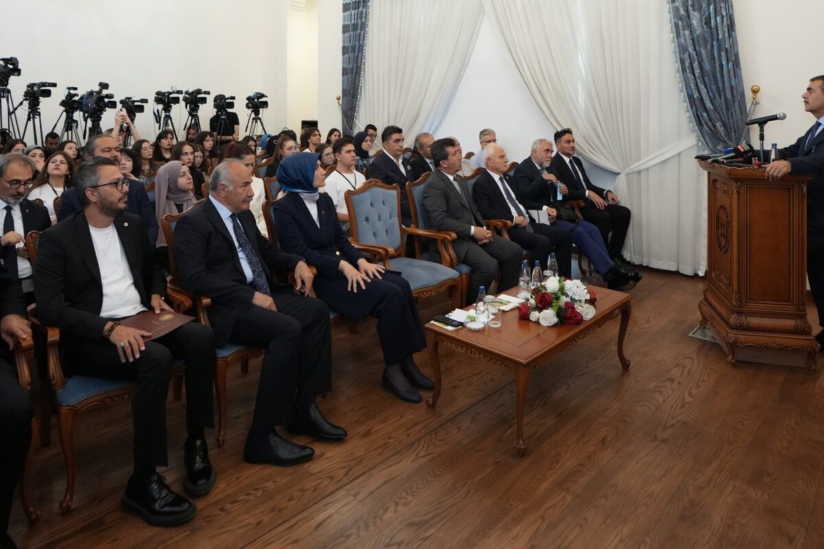 Dijital Vatan Akademisi, Bakan Tekin'in İlk Dersiyle Başladı